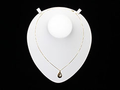 �_�C���̃l�b�N���X�̔���