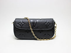 ルイ・ヴィトン モノグラムアンプラント ウォレットチェーンオンアイビーの買取