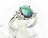 プラチナ９００指輪オパール１.６４ｃｔダイヤ０.２９ｃｔ買取