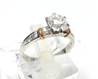 １８金／プラチナ９００指輪立爪ダイヤ１.０４１ｃｔ買取