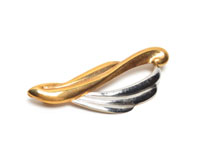 １８金／プラチナ９００ブローチの買取