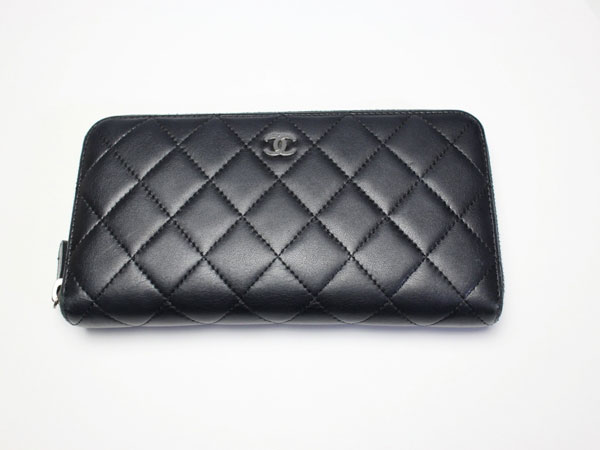 シャネル ラウンドファスナーレザー長財布の買取