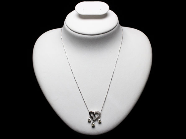 18金ホワイトゴールドネックレスの買取