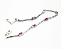 １８金ホワイトゴールドブレスレット（ちぎれ有り）の買取