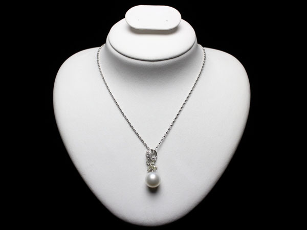 プラチナ８５０／１４金ホワイトゴールドネックレスの買取