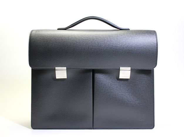 ルイ・ヴィトン タイガ カザン (廃盤)の買取