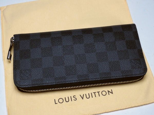 ルイ・ヴィトン&nbsp;ダミエ&nbsp;グラフィット&nbsp;ジッピー・ウォレット&nbsp;ヴェルティカル
