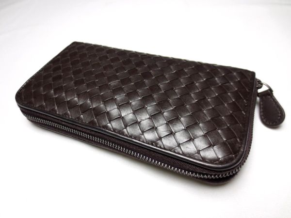 ボッテガ・ヴェネタ
イントレチャート ラウンドファスナー
長財布買取