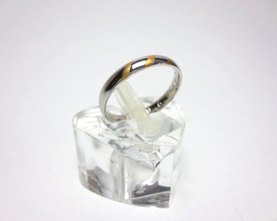 指輪 プラチナ９００／１８金の買取